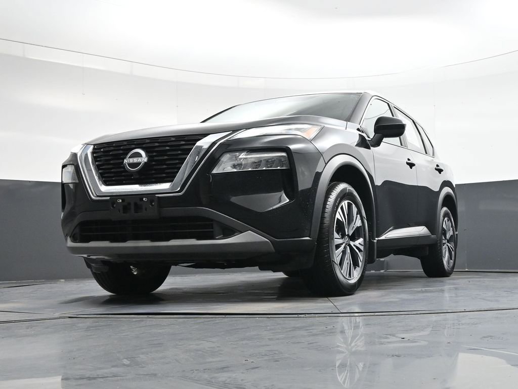 Used 2023 Nissan Rogue SV image 42