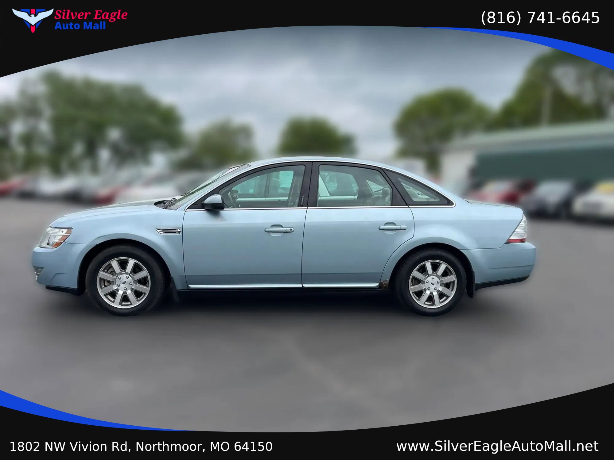 Used 2009 Ford Taurus SEL FWD image 2
