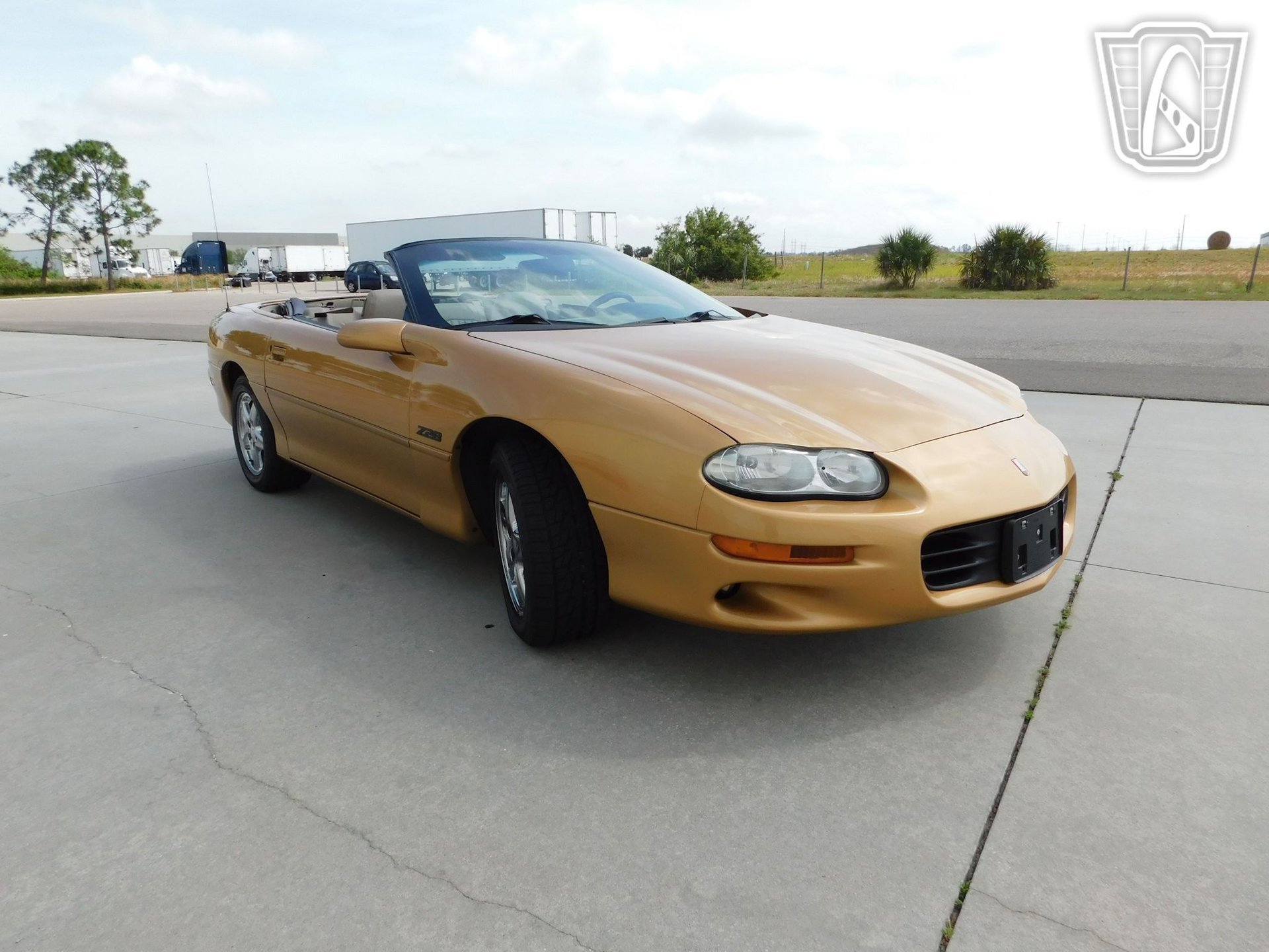 Used 1998 Chevrolet Camaro Z28 RWD image 9