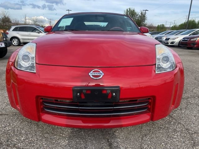 Used 2007 Nissan 350Z Enthusiast RWD image 2
