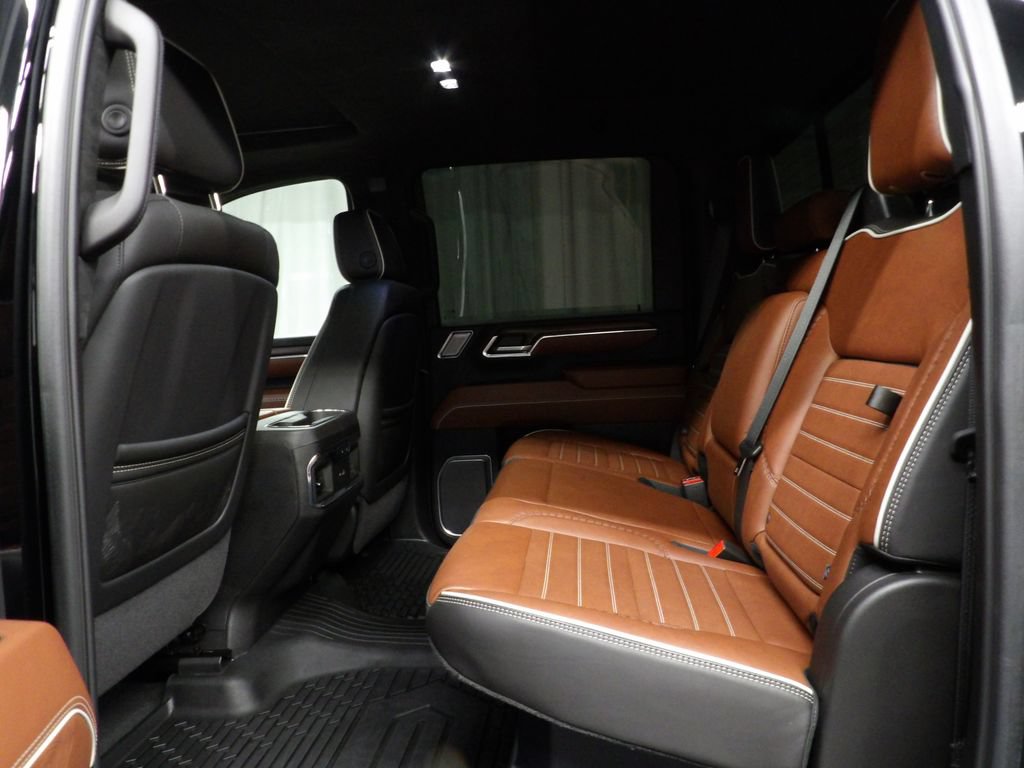 Used 2025 GMC Sierra 2500 Denali Ultimate AWD/4WD image 17