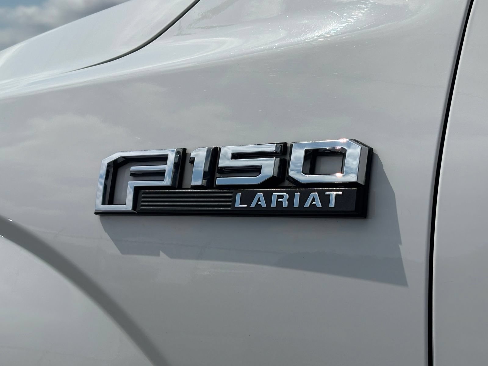 Used 2016 Ford F150 Lariat AWD/4WD image 5