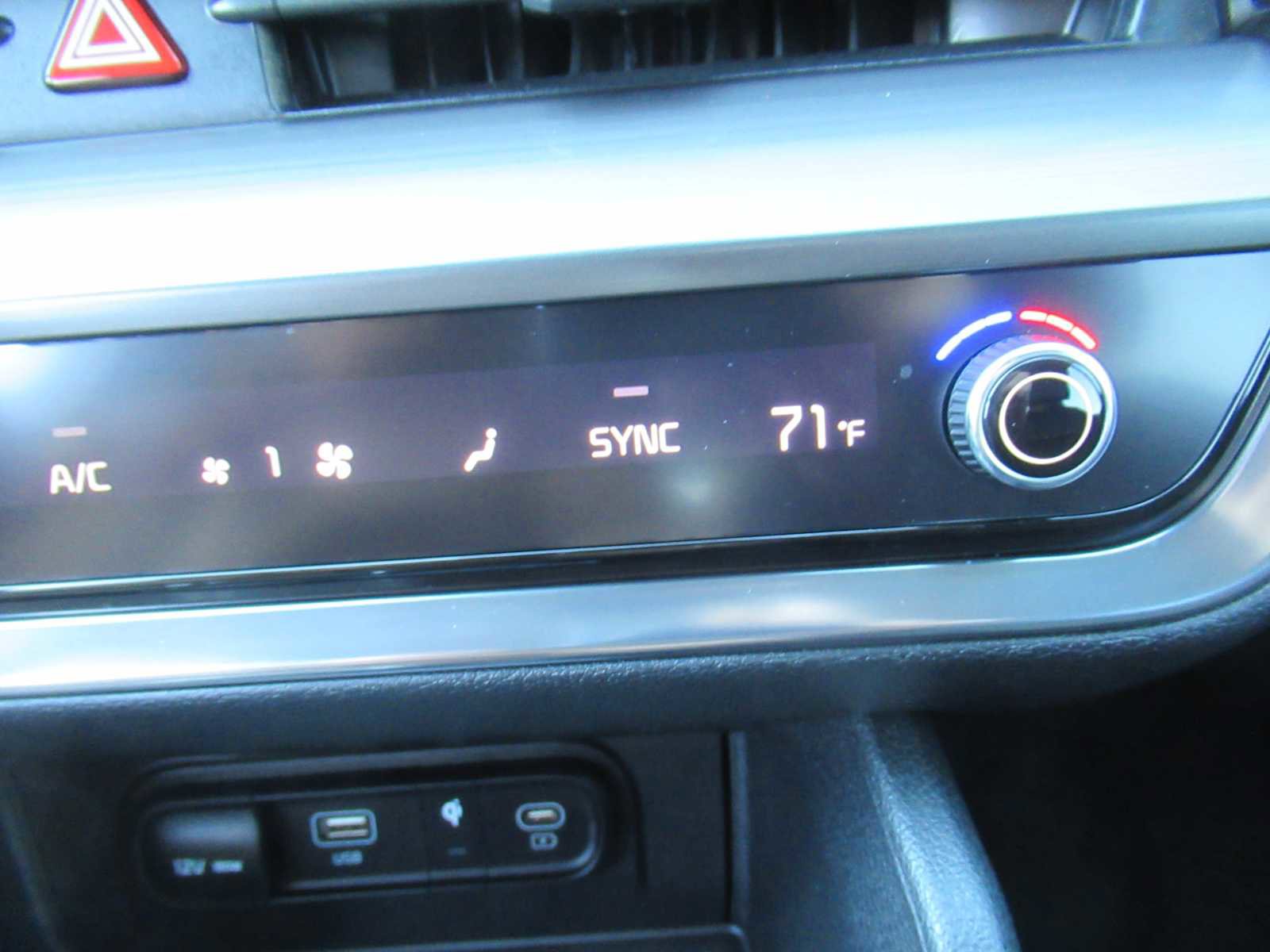 Used 2023 Kia Sportage EX image 33