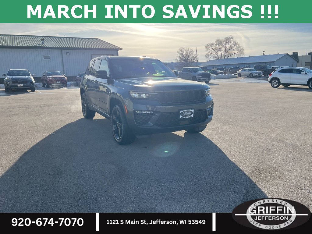 New 2025 Jeep Grand Cherokee Limited w/ Black Appearance Package image 4