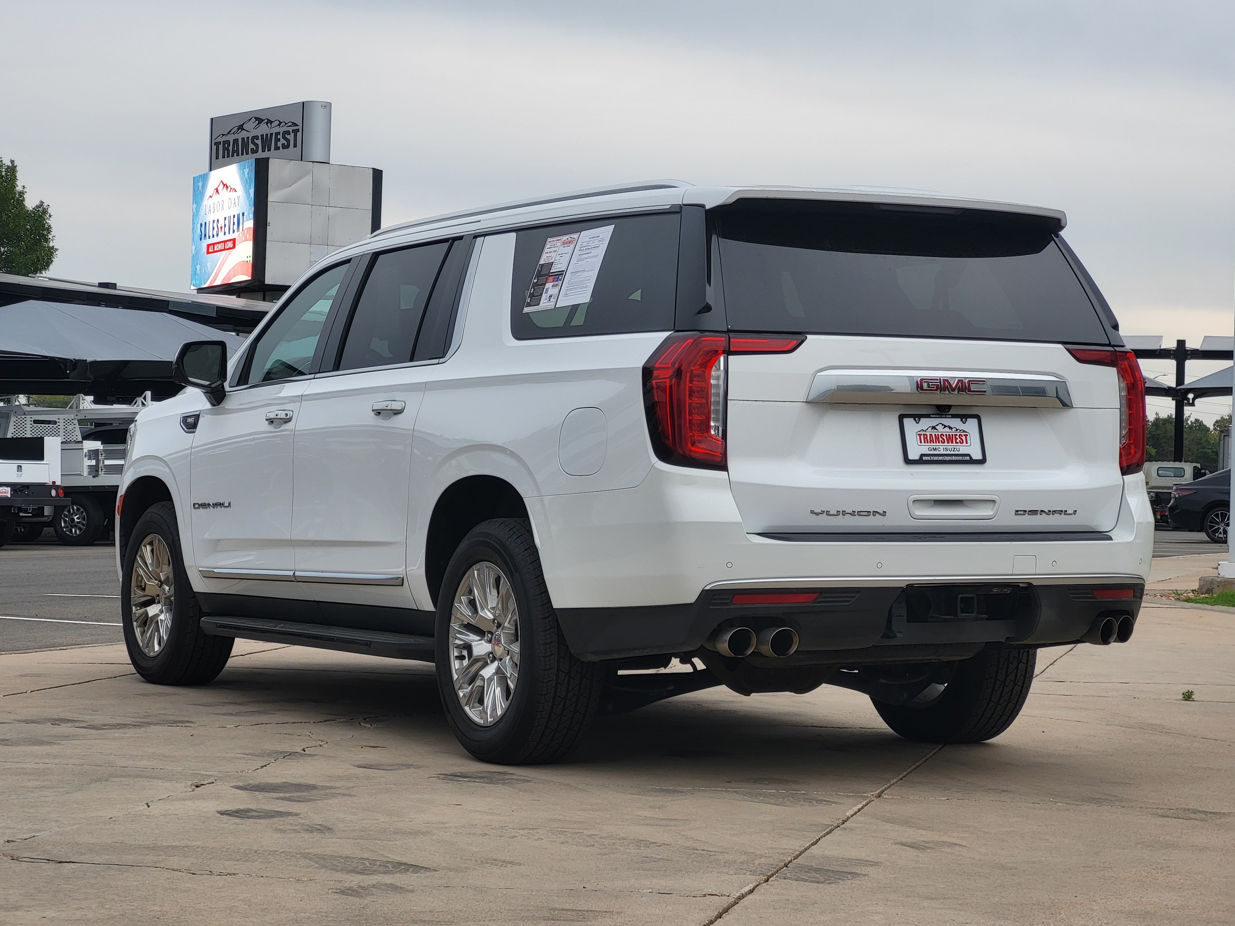 Certified 2024 GMC Yukon XL Denali AWD/4WD image 5