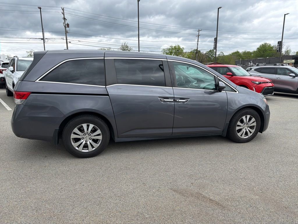Used 2016 Honda Odyssey SE image 8