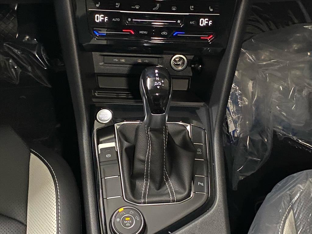 New 2026 Volkswagen Taos SEL AWD/4WD image 7