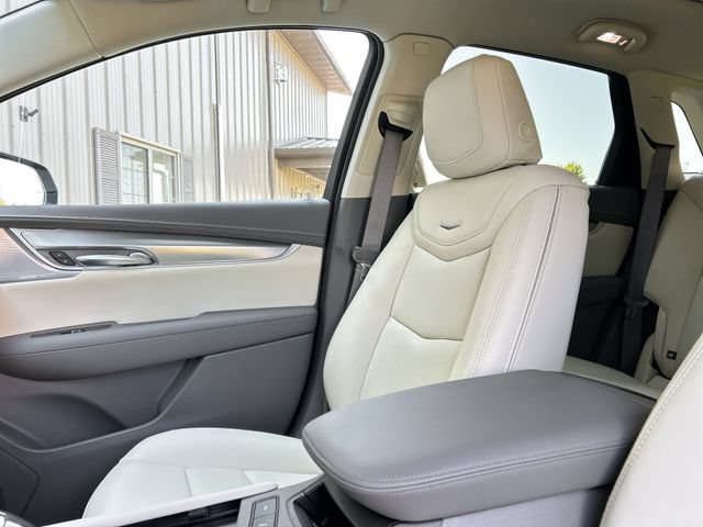New 2026 Cadillac XT5 Premium Luxury w/ Driver Assist Package AWD/4WD image 28