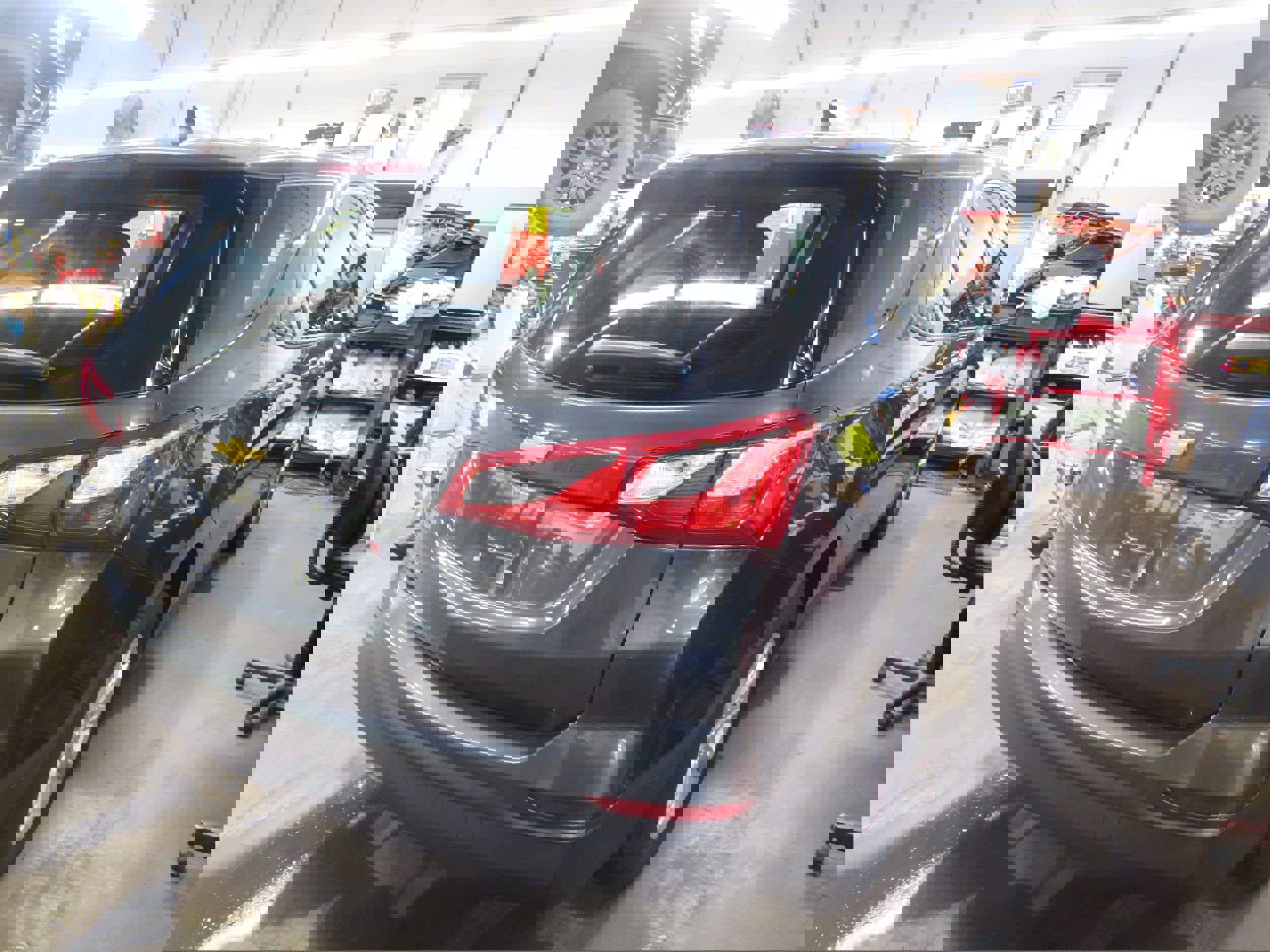 Used 2019 Chevrolet Equinox LS image 5