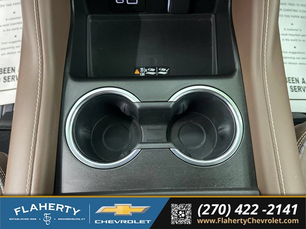 Used 2024 Chevrolet Tahoe High Country AWD/4WD image 32