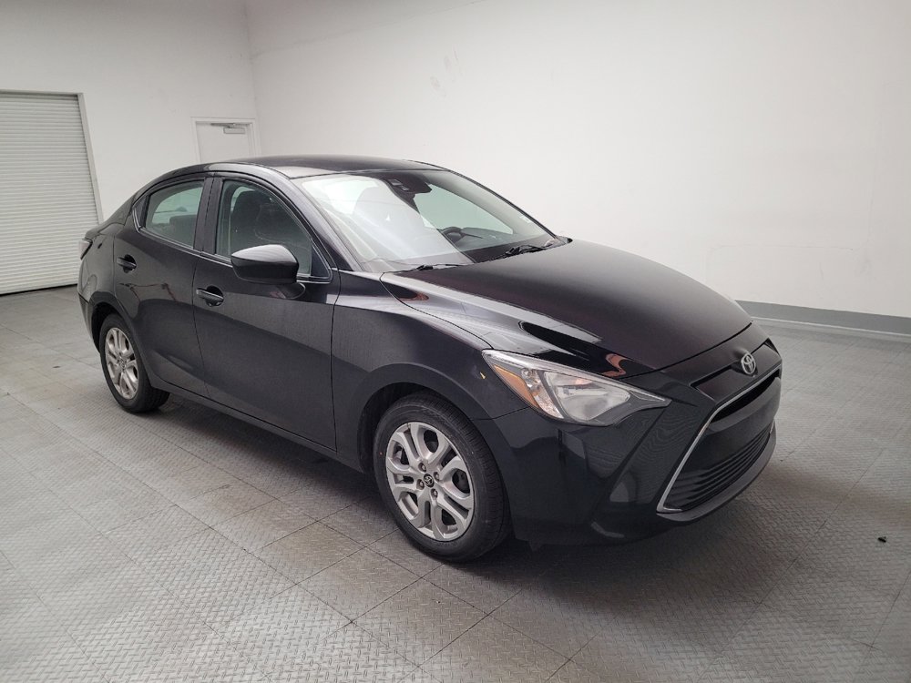 Used 2017 Toyota Yaris iA FWD image 13