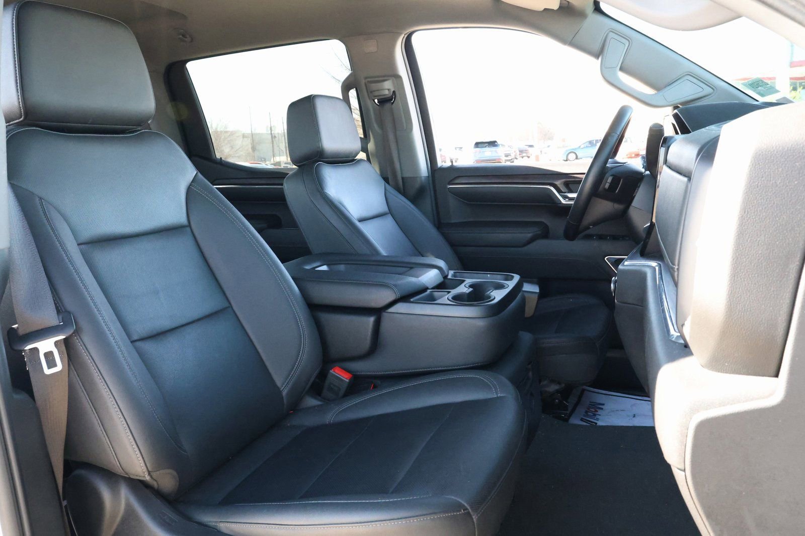 Used 2024 GMC Sierra 1500 SLT w/ X31 Off-Road Package image 28