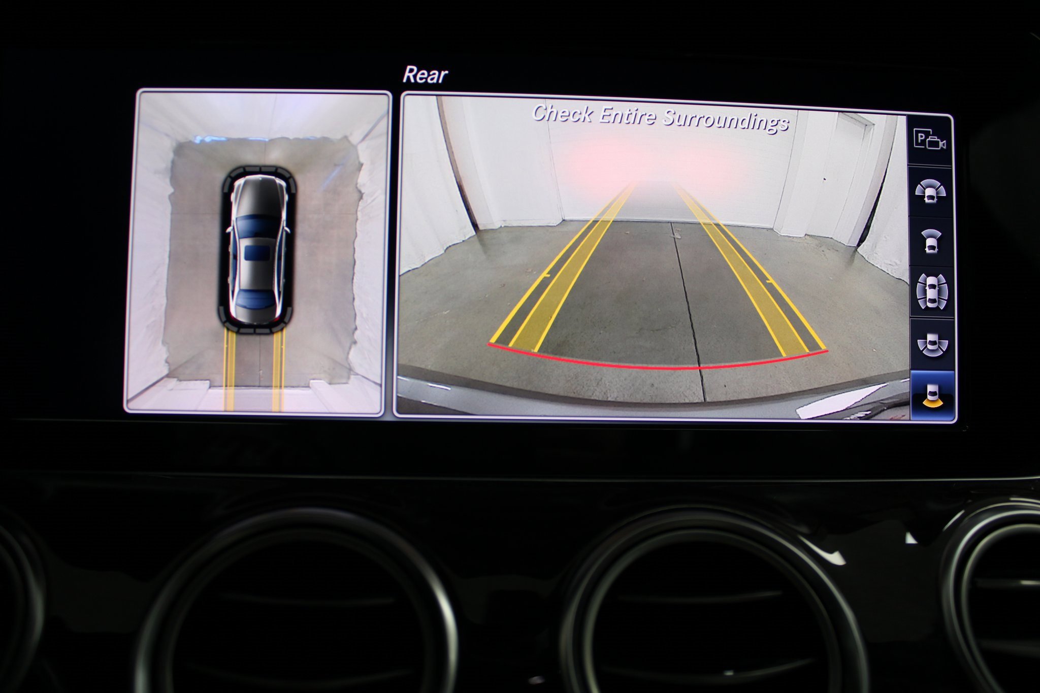 Used 2019 Mercedes-Benz E 450 4MATIC Sedan w/ Premium Package image 34