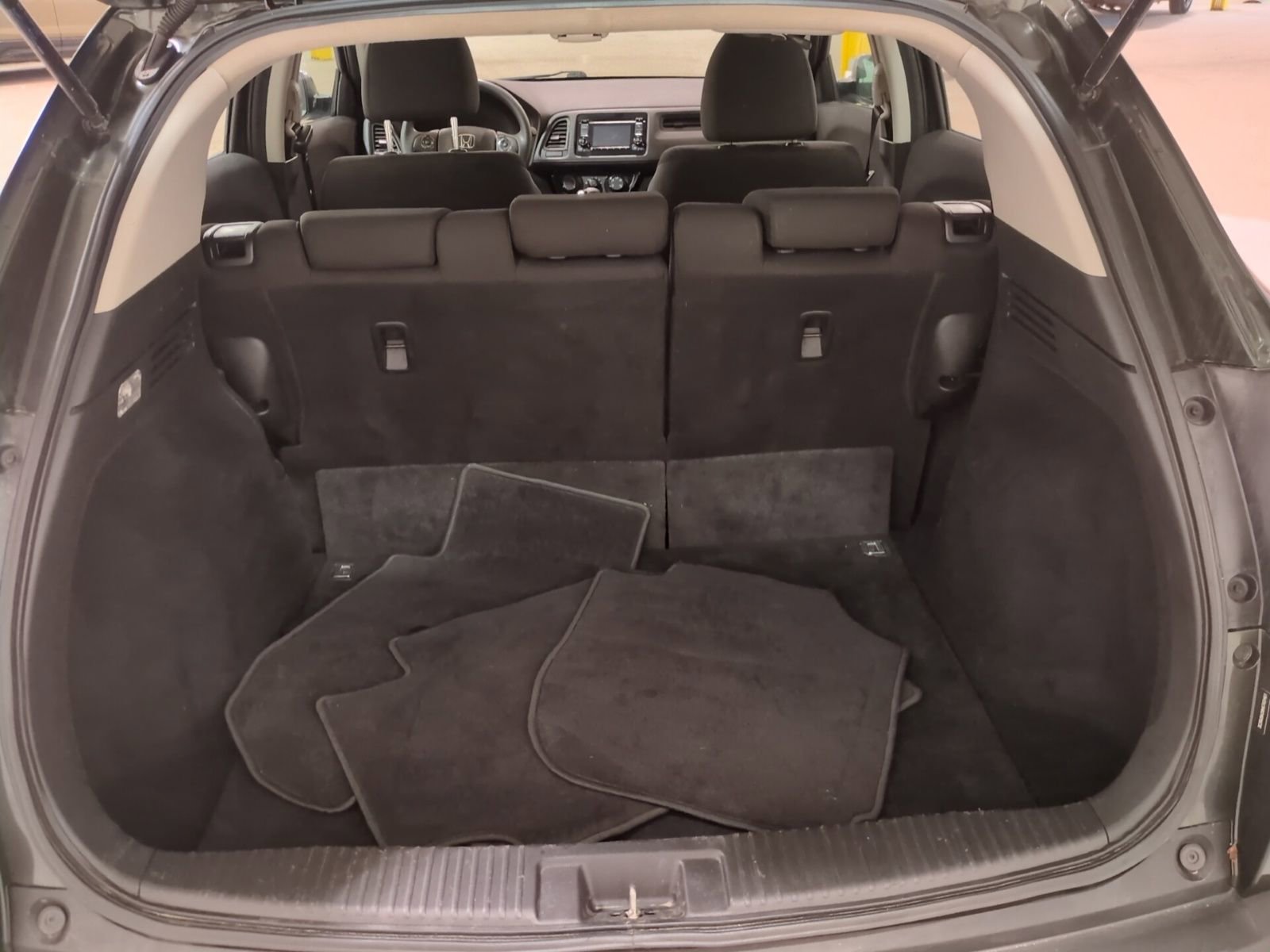 Used 2017 Honda HR-V LX image 12