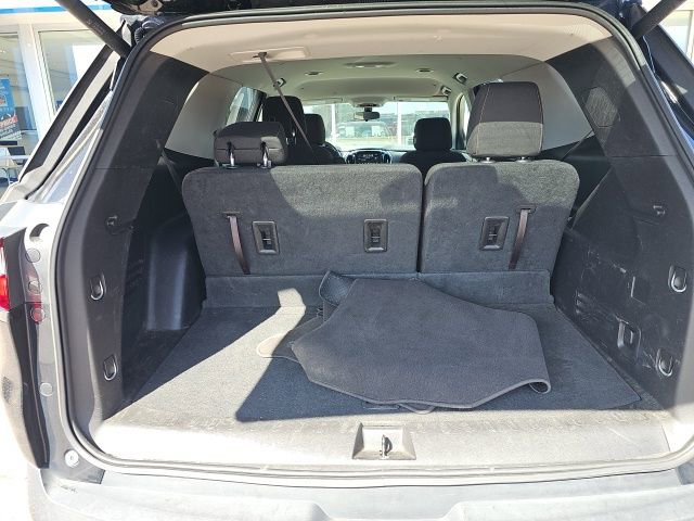 Used 2018 Chevrolet Traverse LT image 15