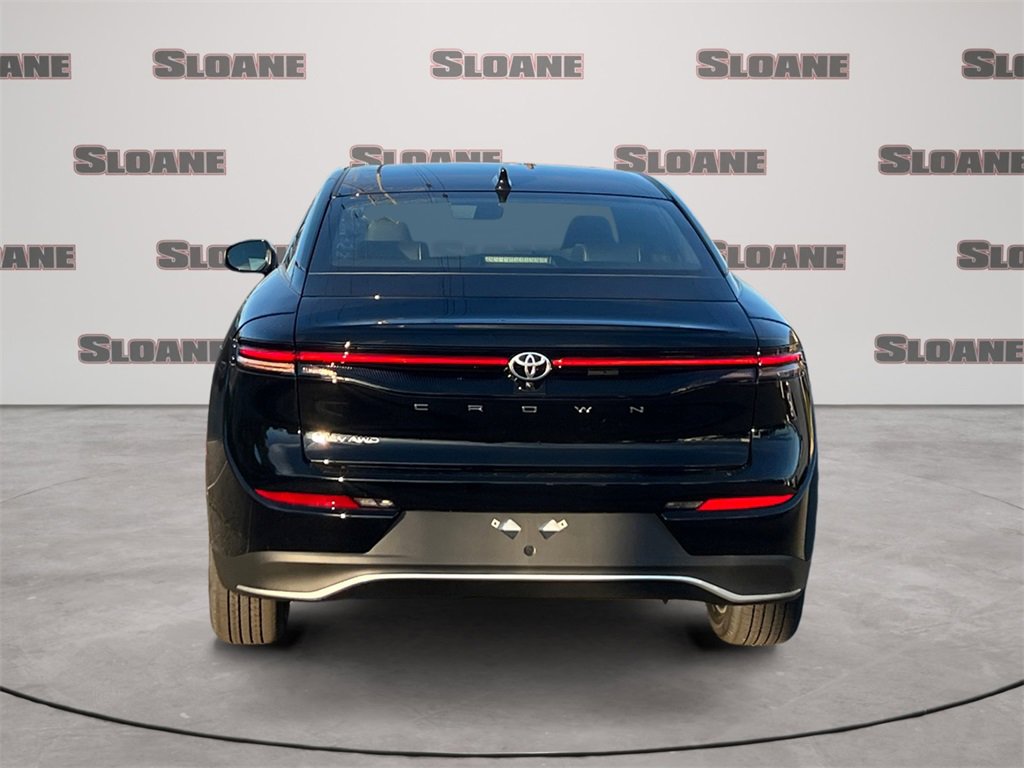 New 2026 Toyota Crown XLE image 4