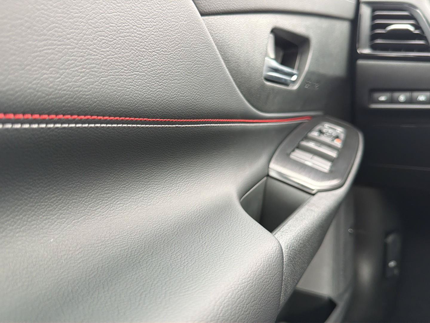 New 2027 Nissan Sentra SR FWD image 27