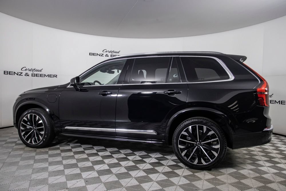 Used 2025 Volvo XC90 T8 Plus w/ Protection Package Premier AWD/4WD image 13