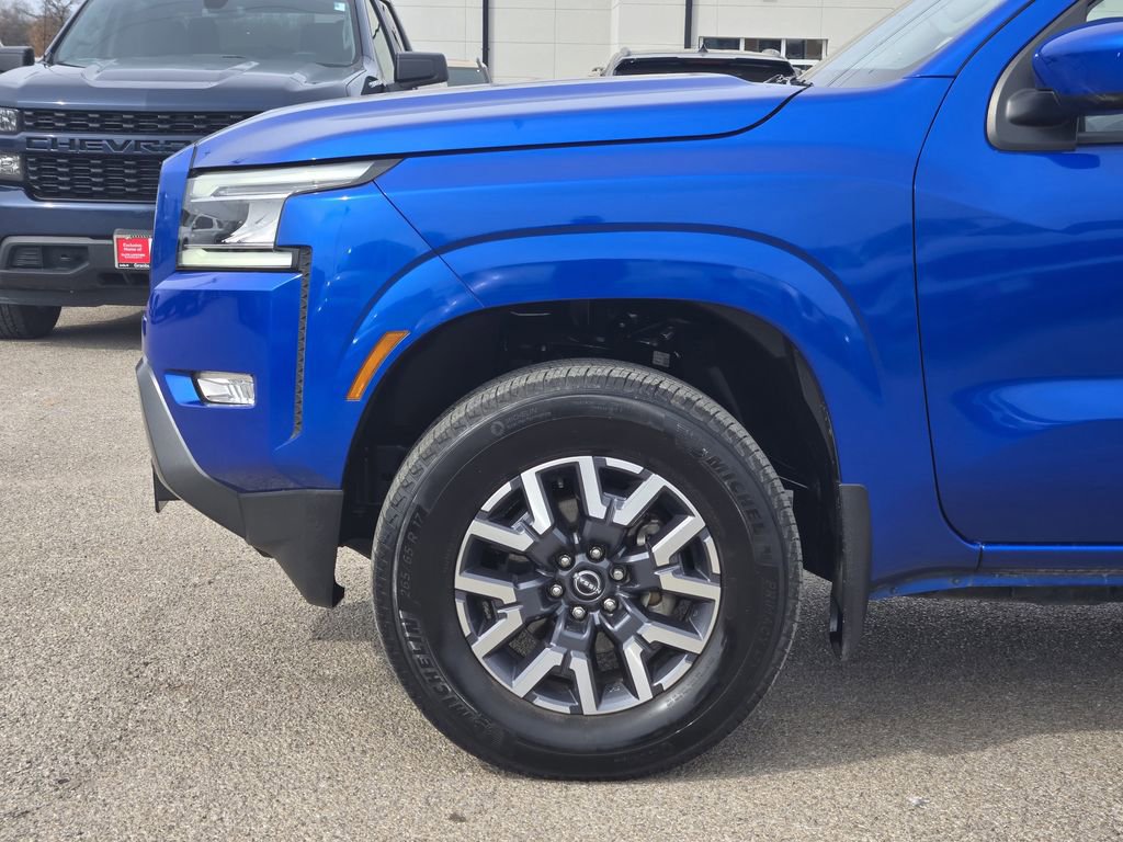 Used 2024 Nissan Frontier SL image 6