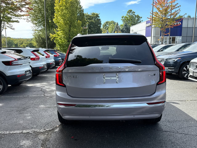 Certified 2026 Volvo XC90 B6 Plus AWD/4WD image 3