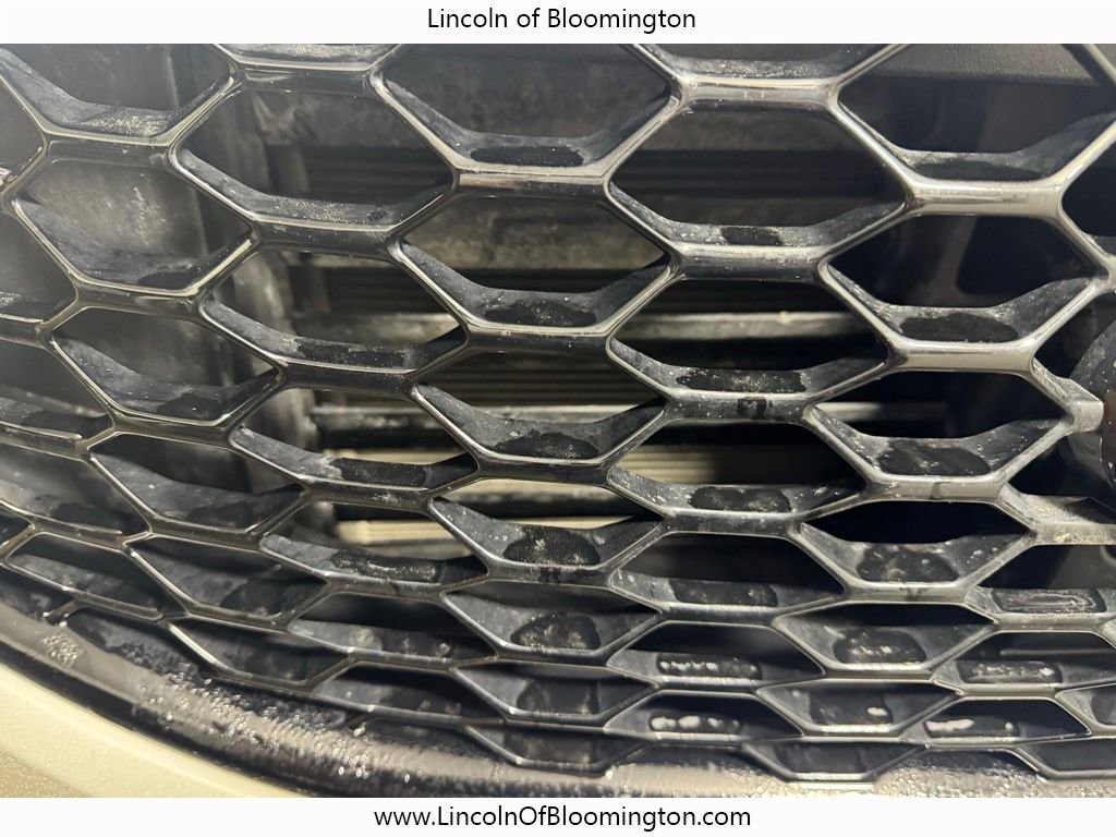 Used 2024 Ford Edge ST-Line image 12