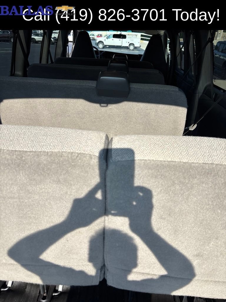 Used 2020 Chevrolet Express 3500 LS RWD image 10