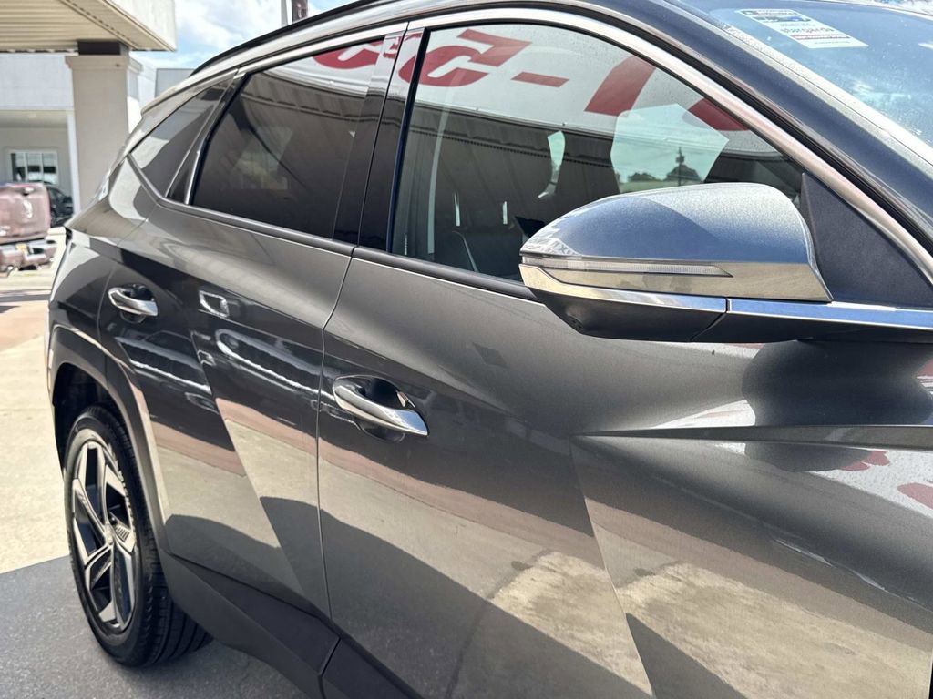 Used 2023 Hyundai Tucson Limited image 16