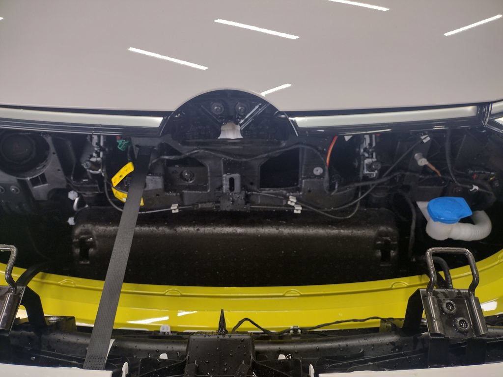 New 2025 Volkswagen ID. Buzz 1st Edition AWD/4WD image 7