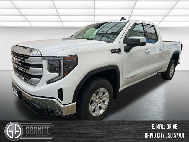 Used 2024 GMC Sierra 1500 SLE w/ Preferred Package image 1