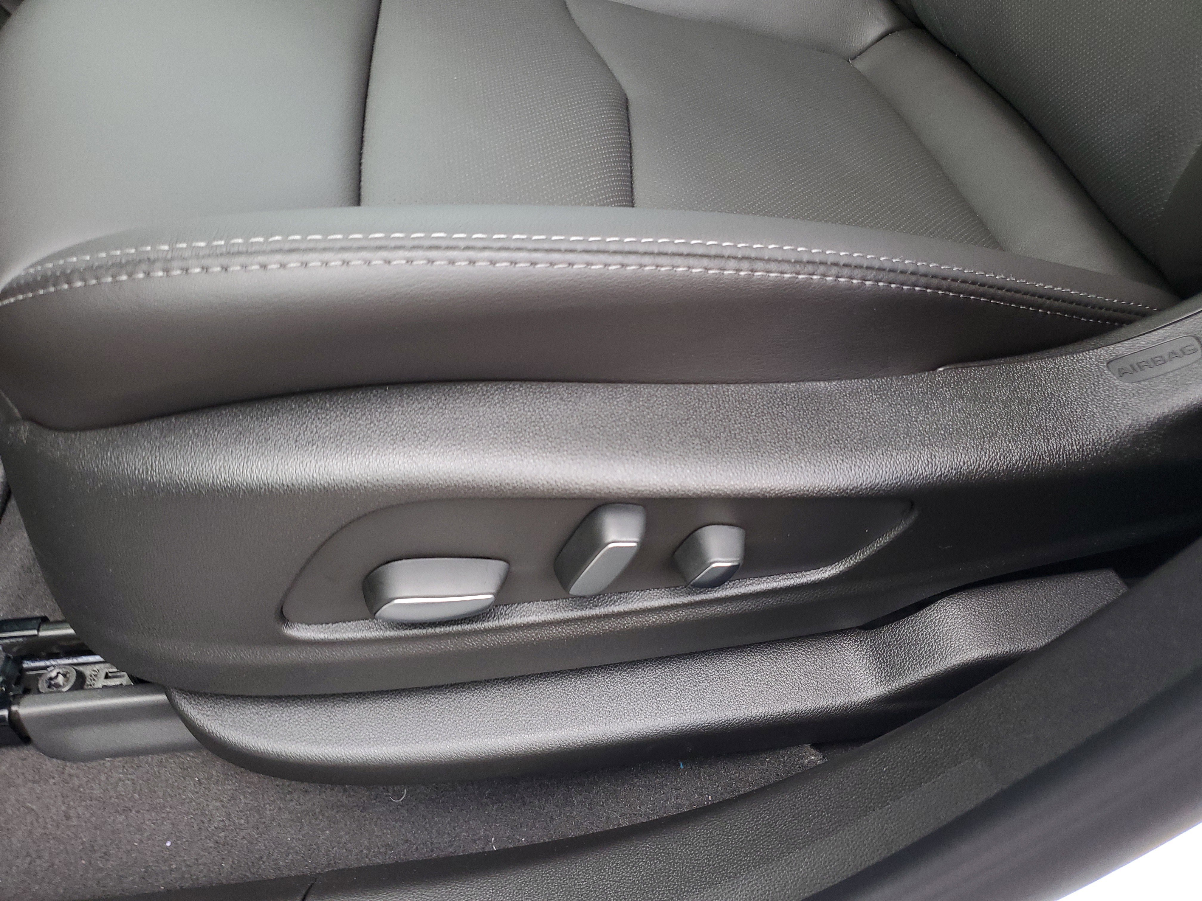 New 2025 Cadillac XT5 Premium Luxury image 13