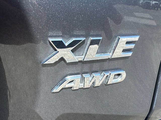 Used 2024 Toyota RAV4 XLE AWD/4WD image 10