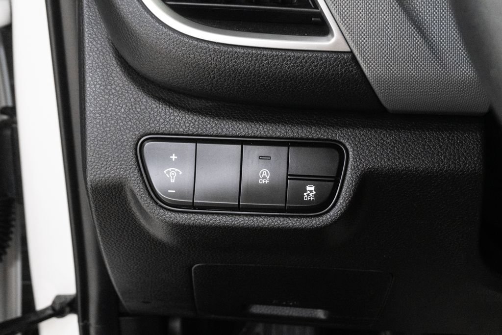 Used 2024 Kia Seltos LX AWD/4WD image 15