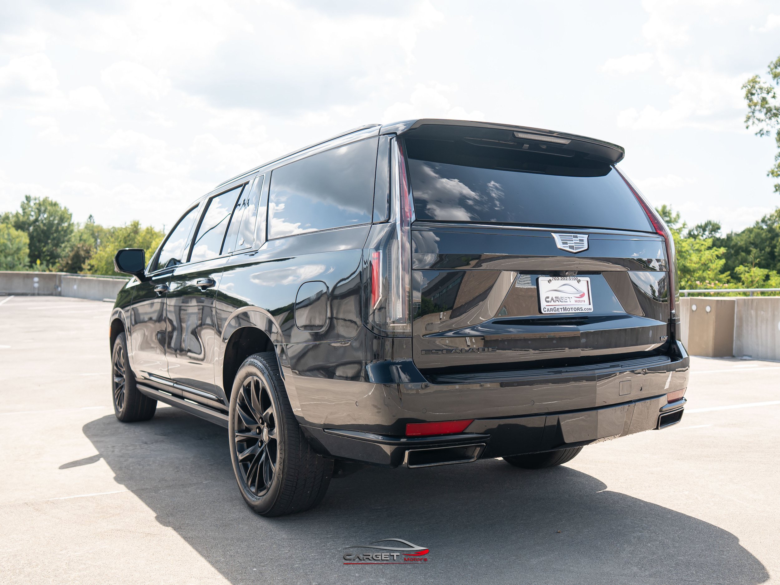 Used 2021 Cadillac Escalade ESV Sport Platinum AWD/4WD image 5