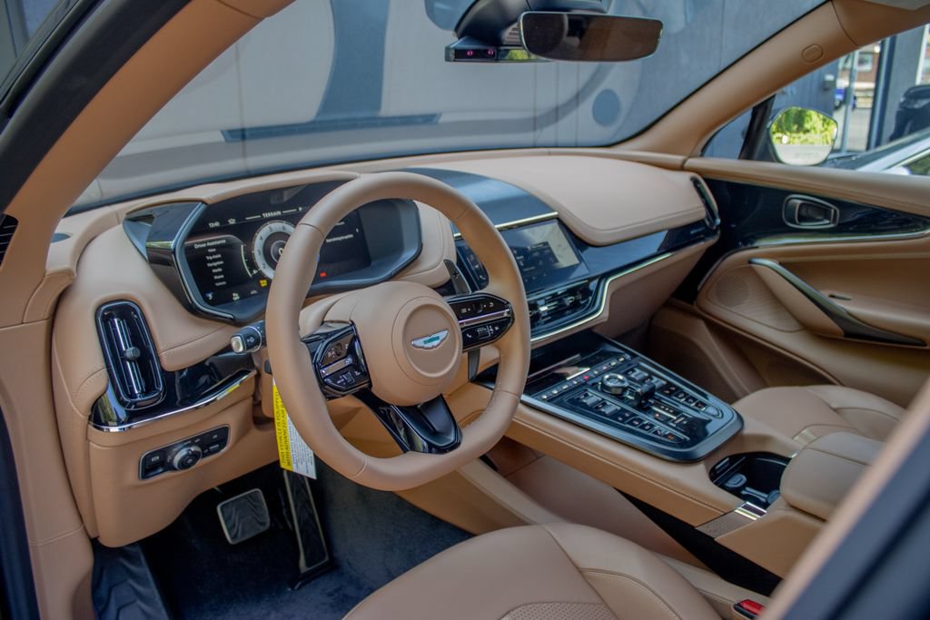 New 2026 Aston Martin DBX 707 AWD/4WD image 9