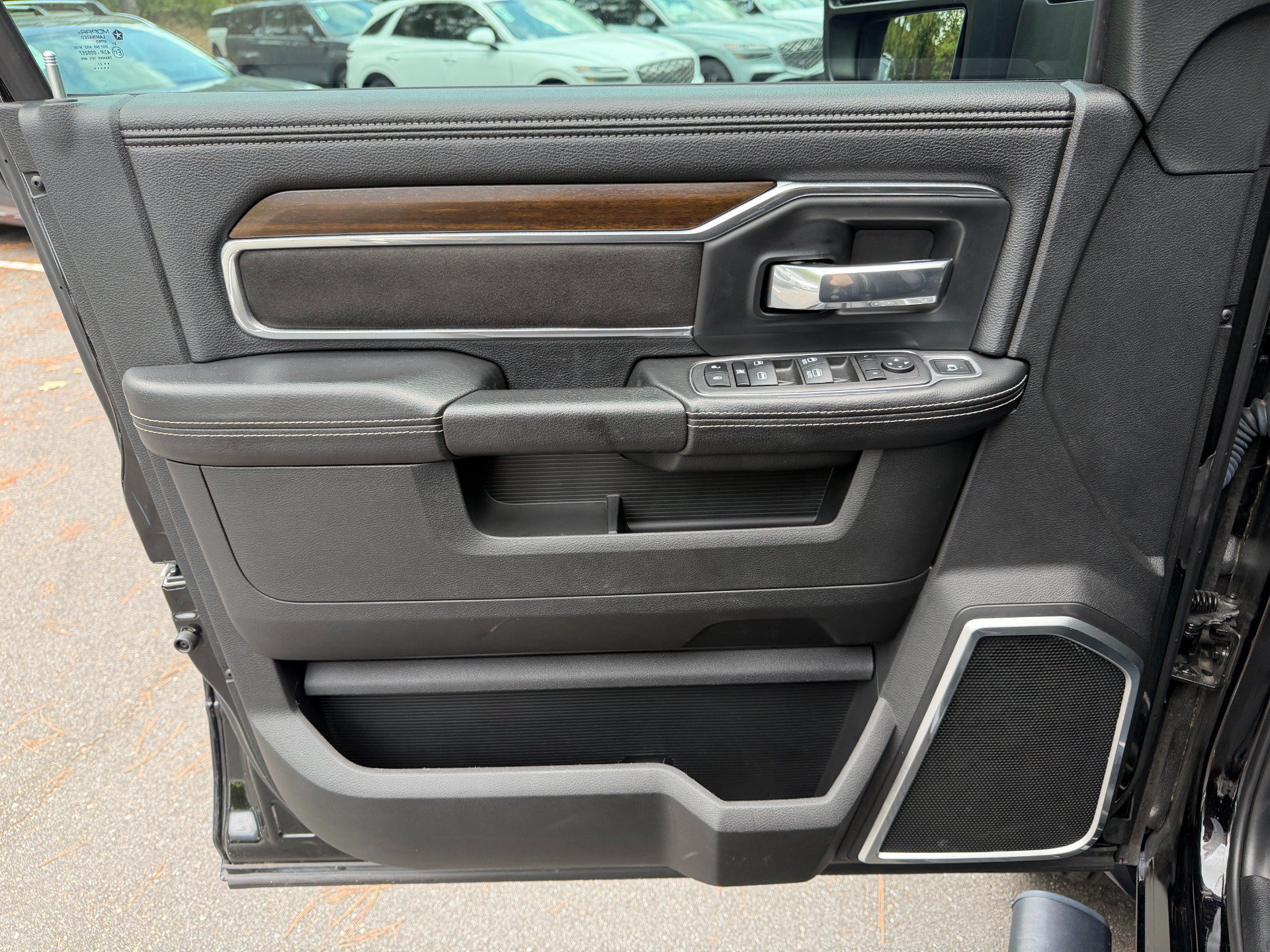 Used 2023 RAM 4500 Laramie AWD/4WD image 31