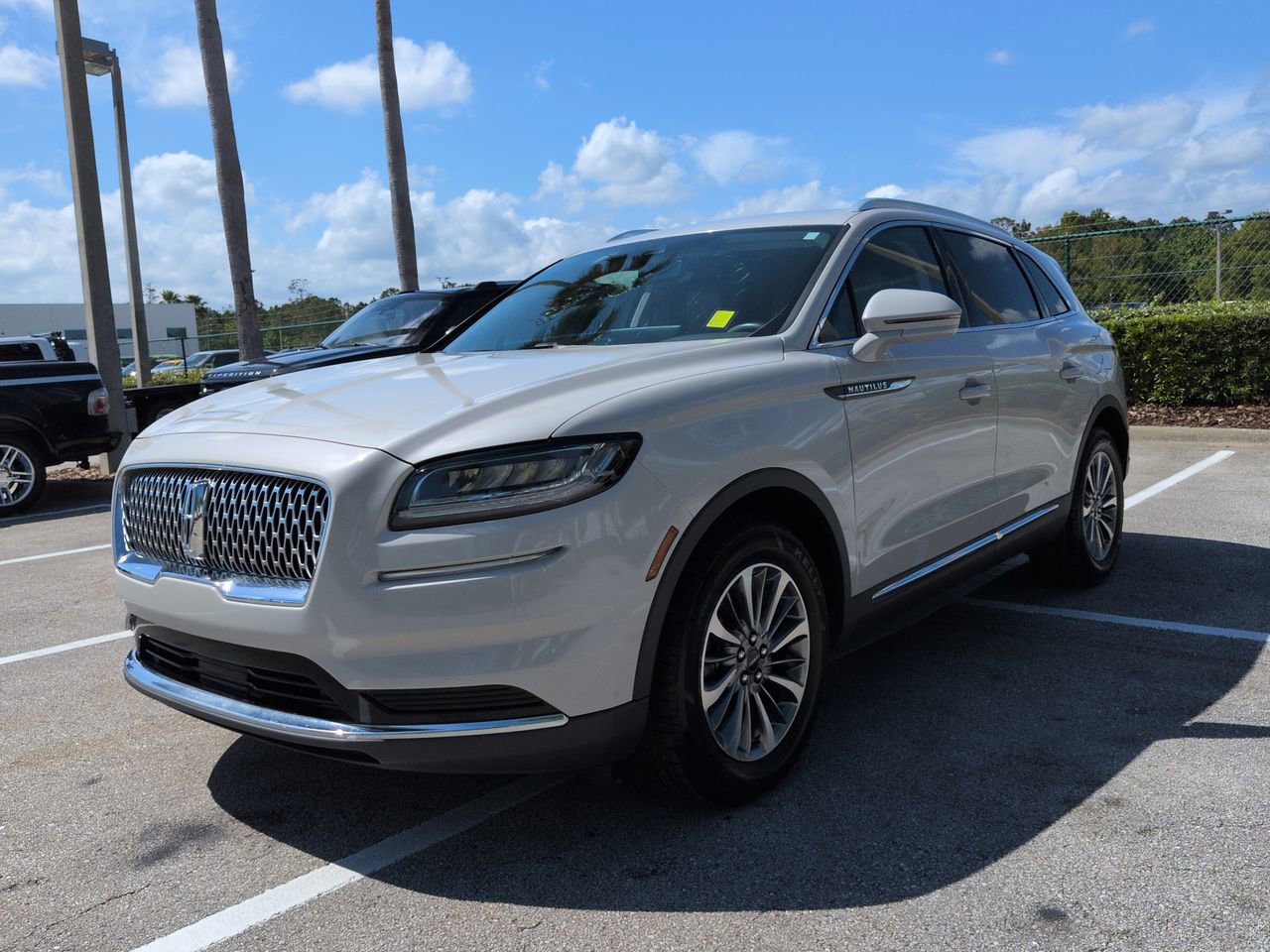 Certified 2021 Lincoln Nautilus FWD w/ Equipment Group 101A image 8