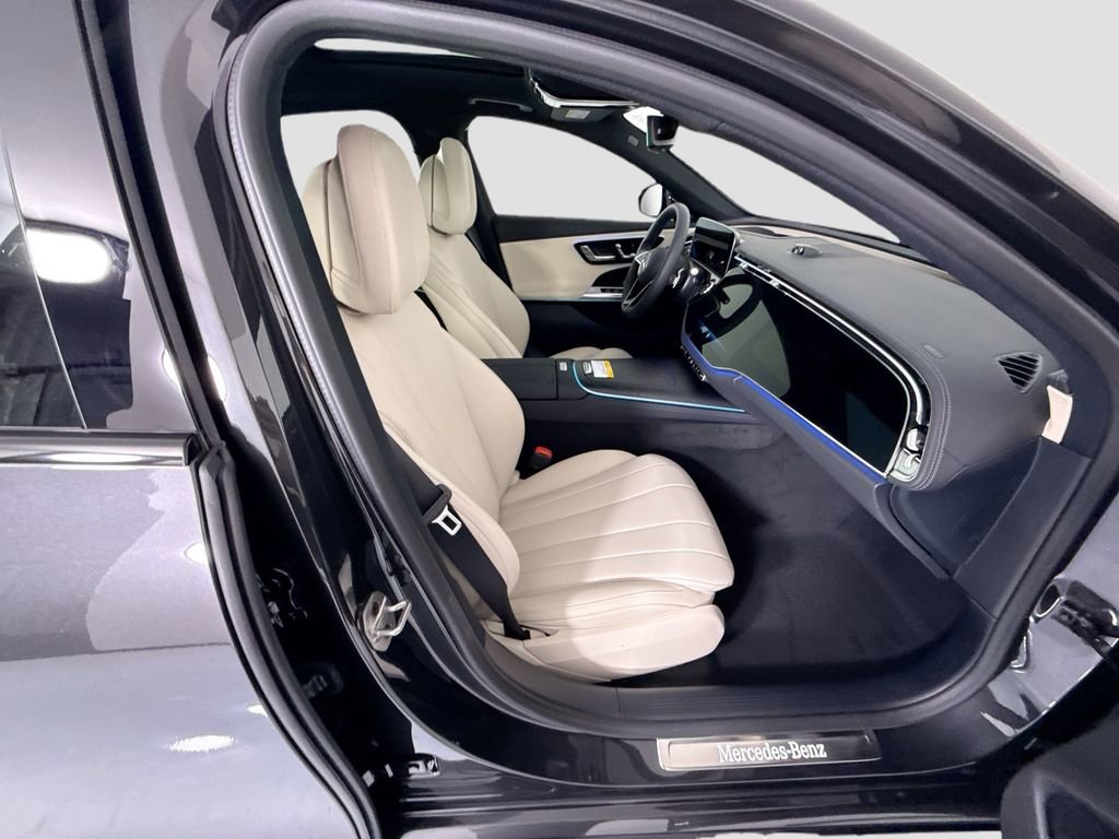New 2026 Mercedes-Benz E 450 4MATIC Sedan image 21