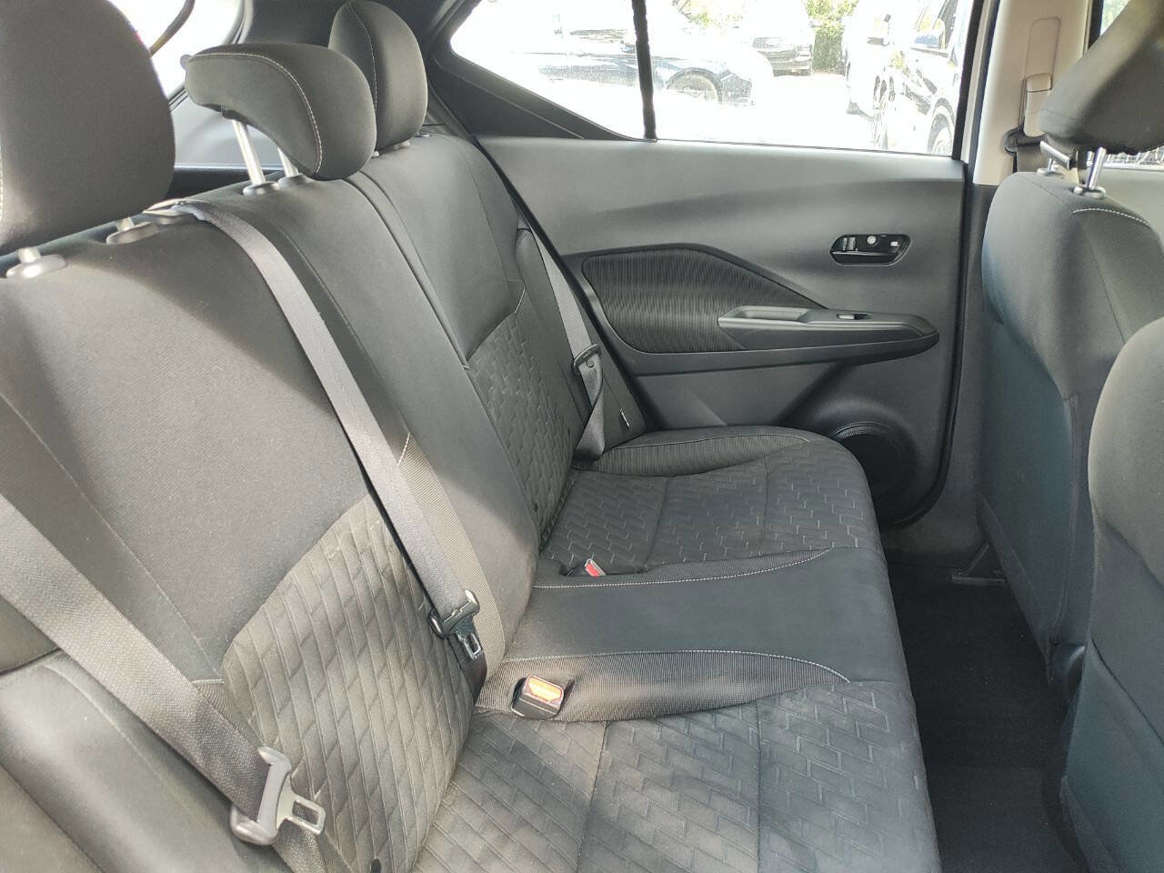 Used 2022 Nissan Kicks S FWD image 48