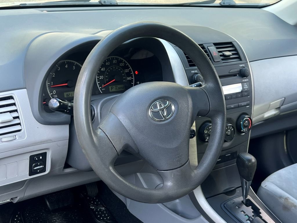 Used 2009 Toyota Corolla LE FWD image 26