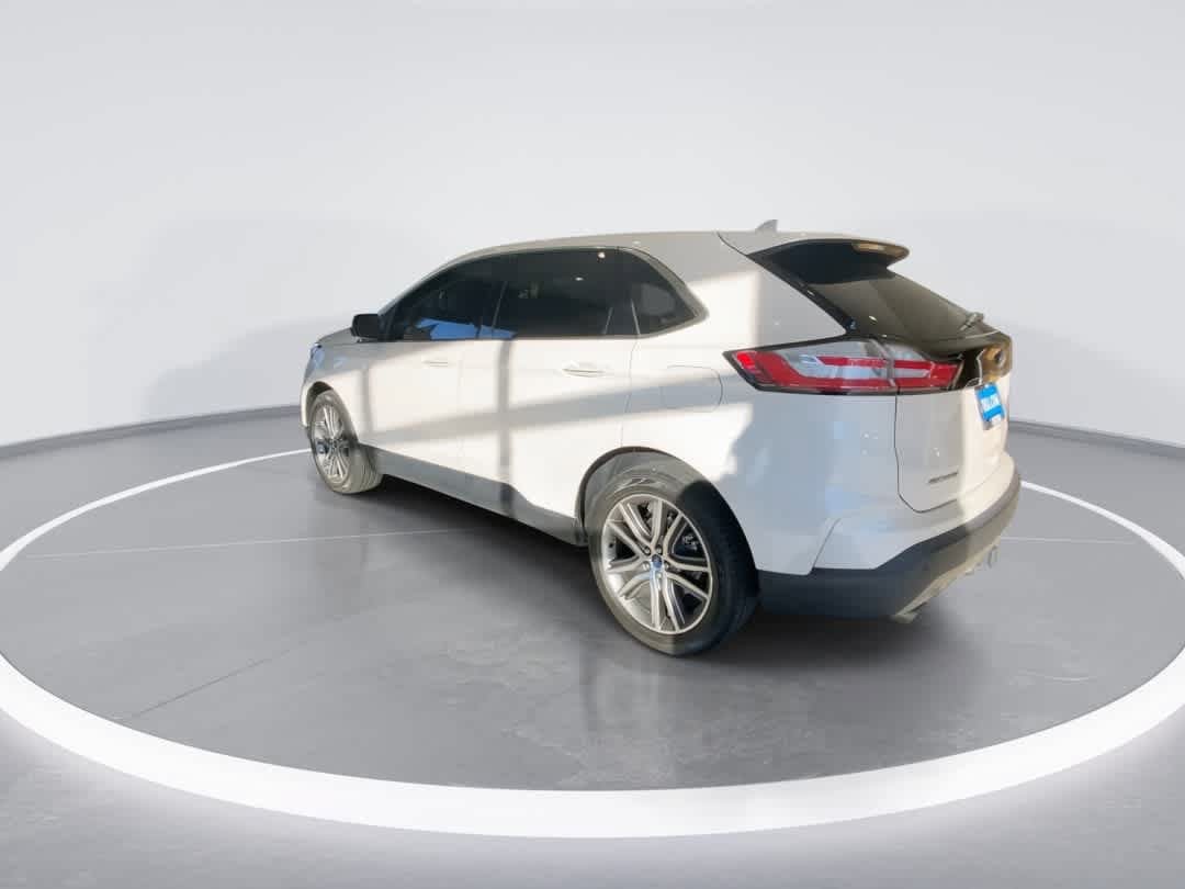 Used 2019 Ford Edge Titanium w/ Class II Trailer Tow Package AWD/4WD image 6