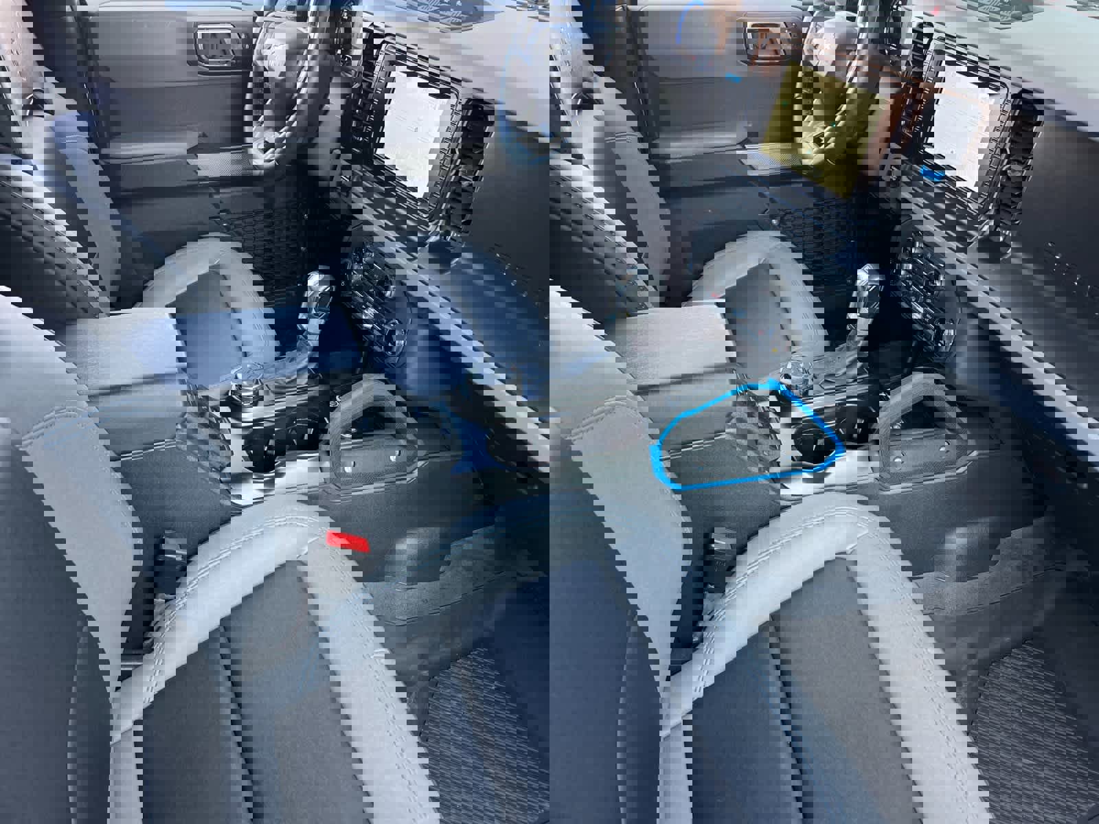 Used 2022 Ford Bronco Black Diamond image 16