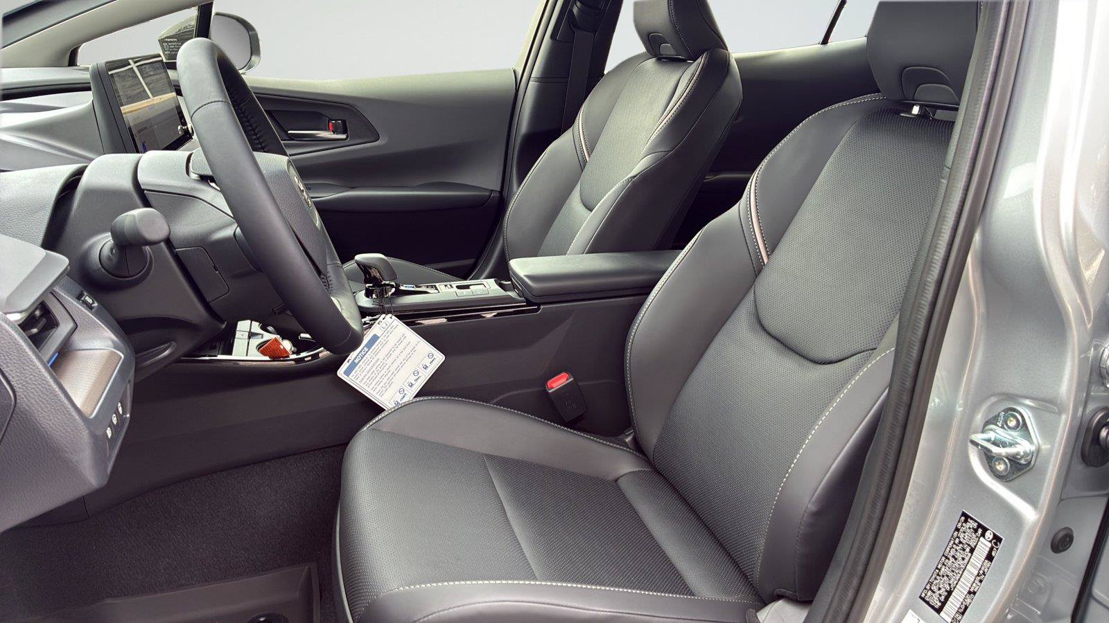 New 2027 Toyota Prius XLE AWD/4WD image 22