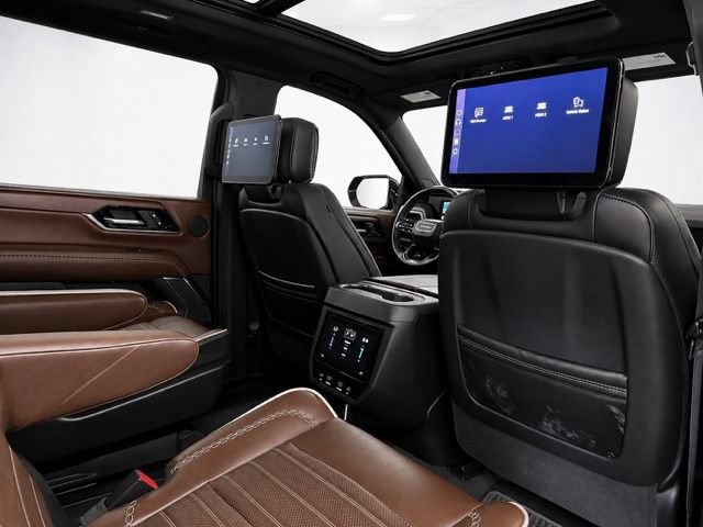Used 2025 GMC Yukon Denali Ultimate AWD/4WD image 21