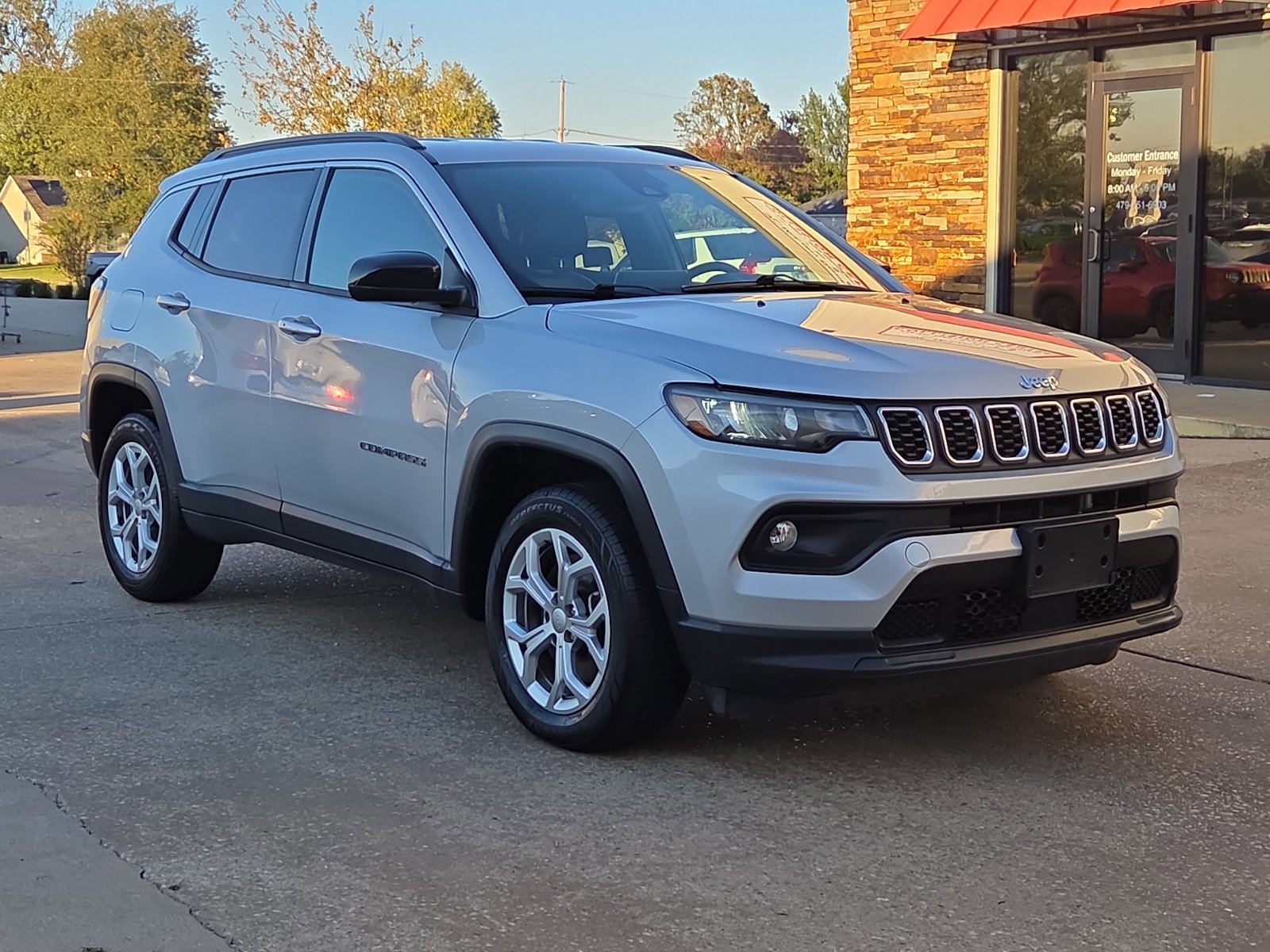 Used 2024 Jeep Compass Latitude