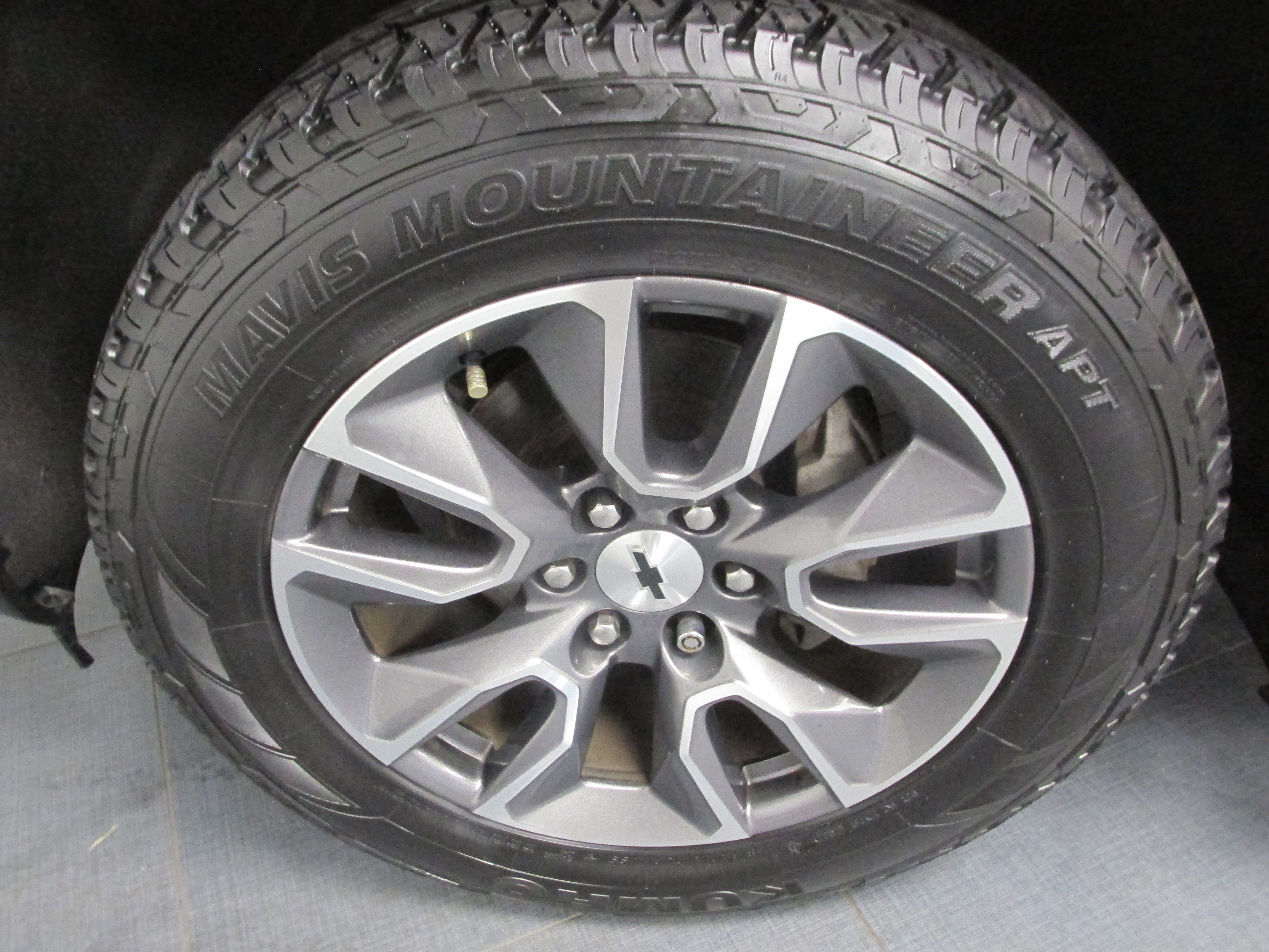 Used 2020 Chevrolet Silverado 1500 RST image 14