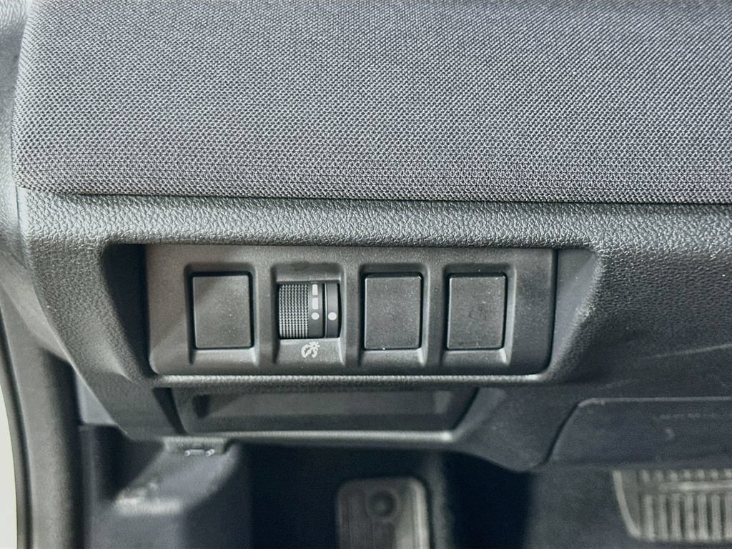 Used 2024 Subaru Outback Premium AWD/4WD image 23