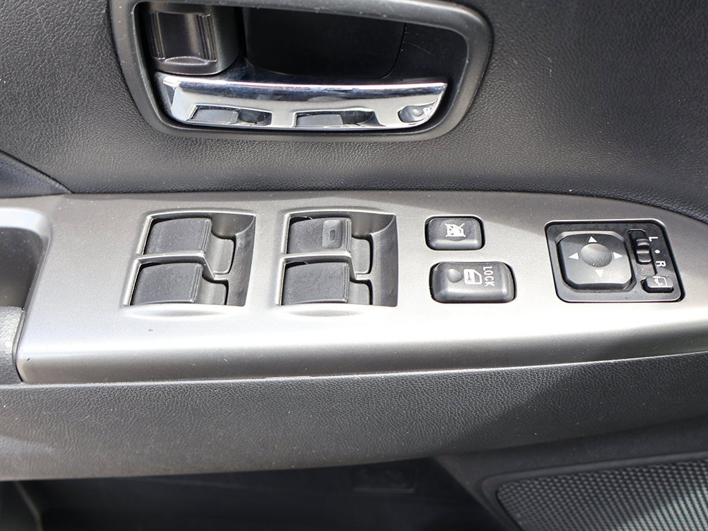 Used 2024 Mitsubishi Outlander Sport SE image 36