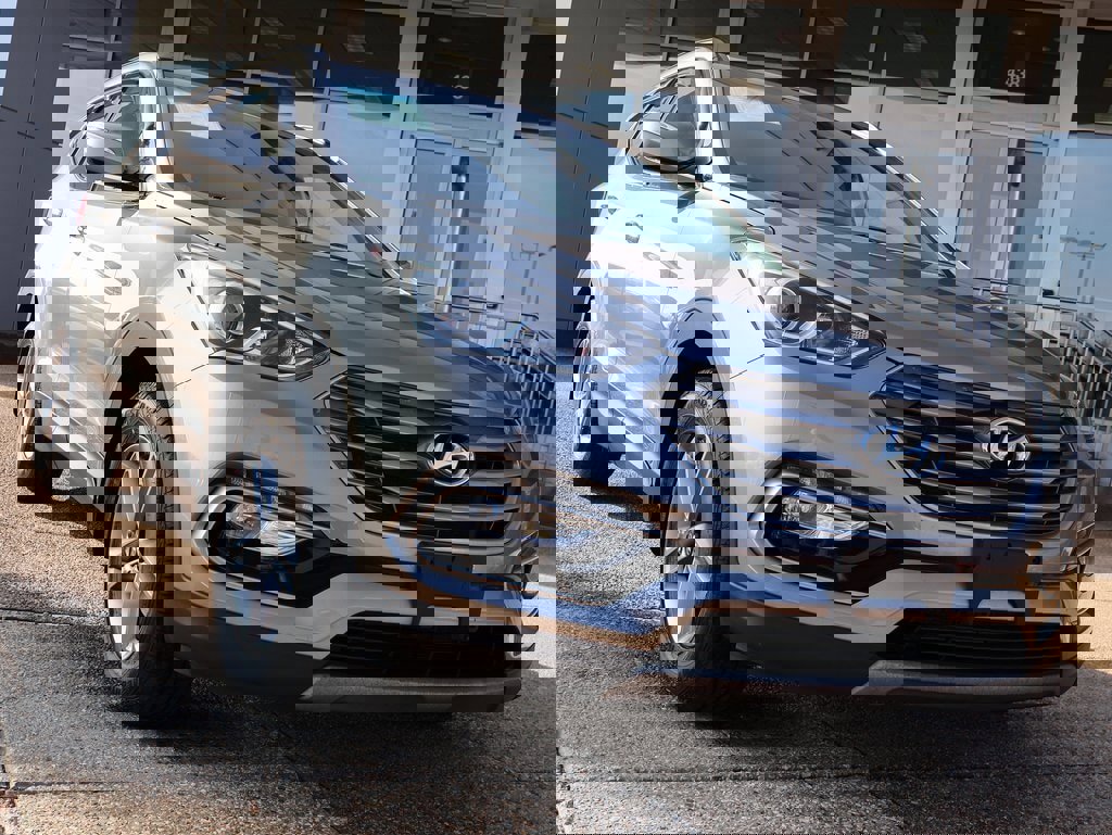 Used 2017 Hyundai Santa Fe Sport image 7