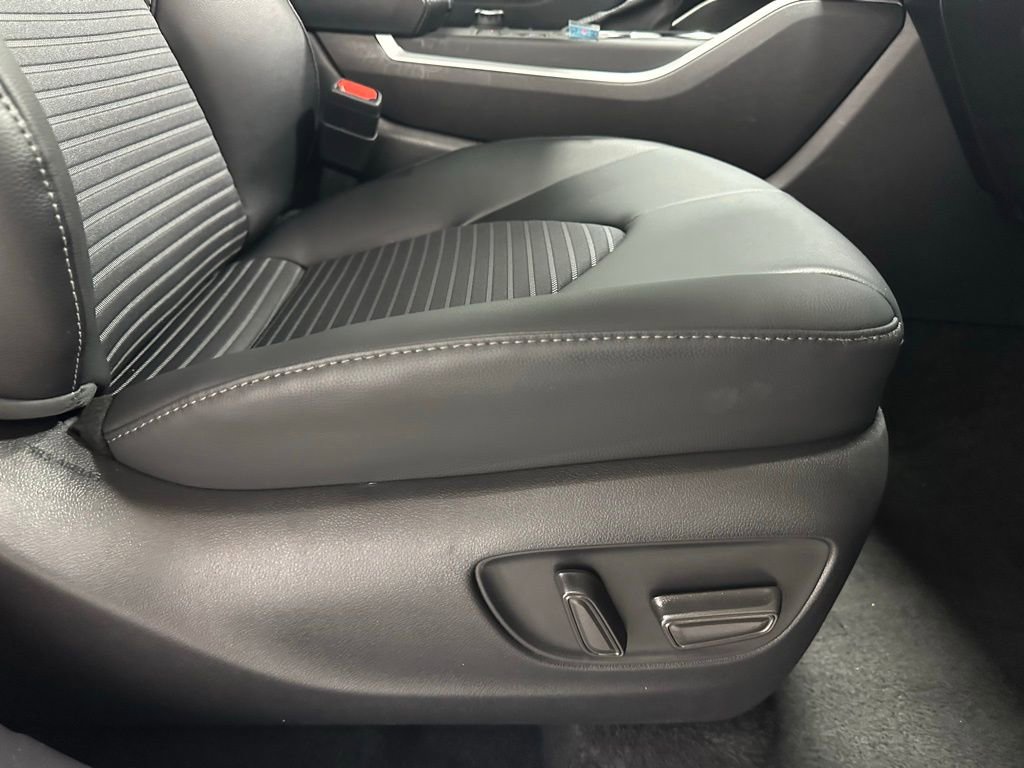 Used 2025 Toyota Highlander XSE image 65