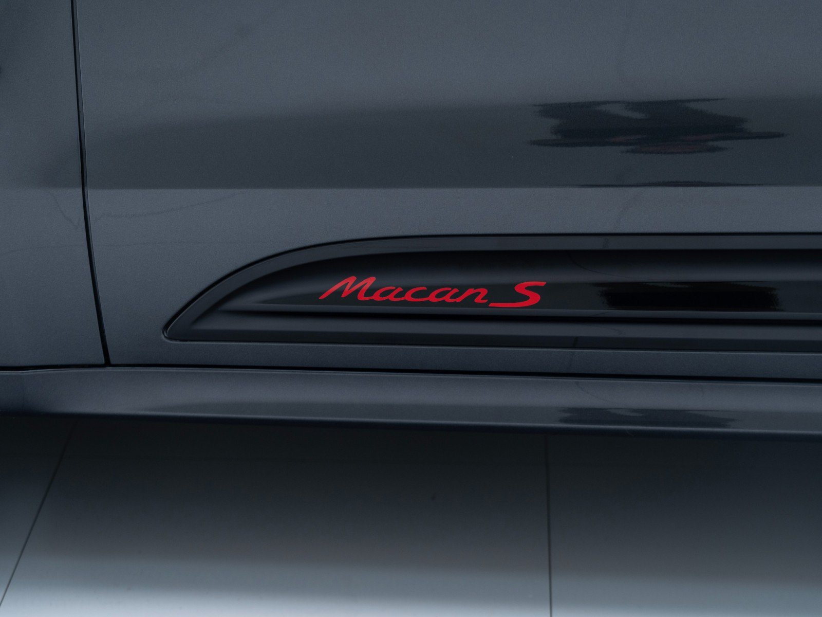 New 2026 Porsche Macan S AWD/4WD image 13